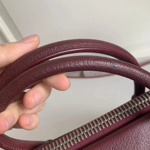 Givenchy Antigona Handbag in Oxblood - Picture 2 of 11